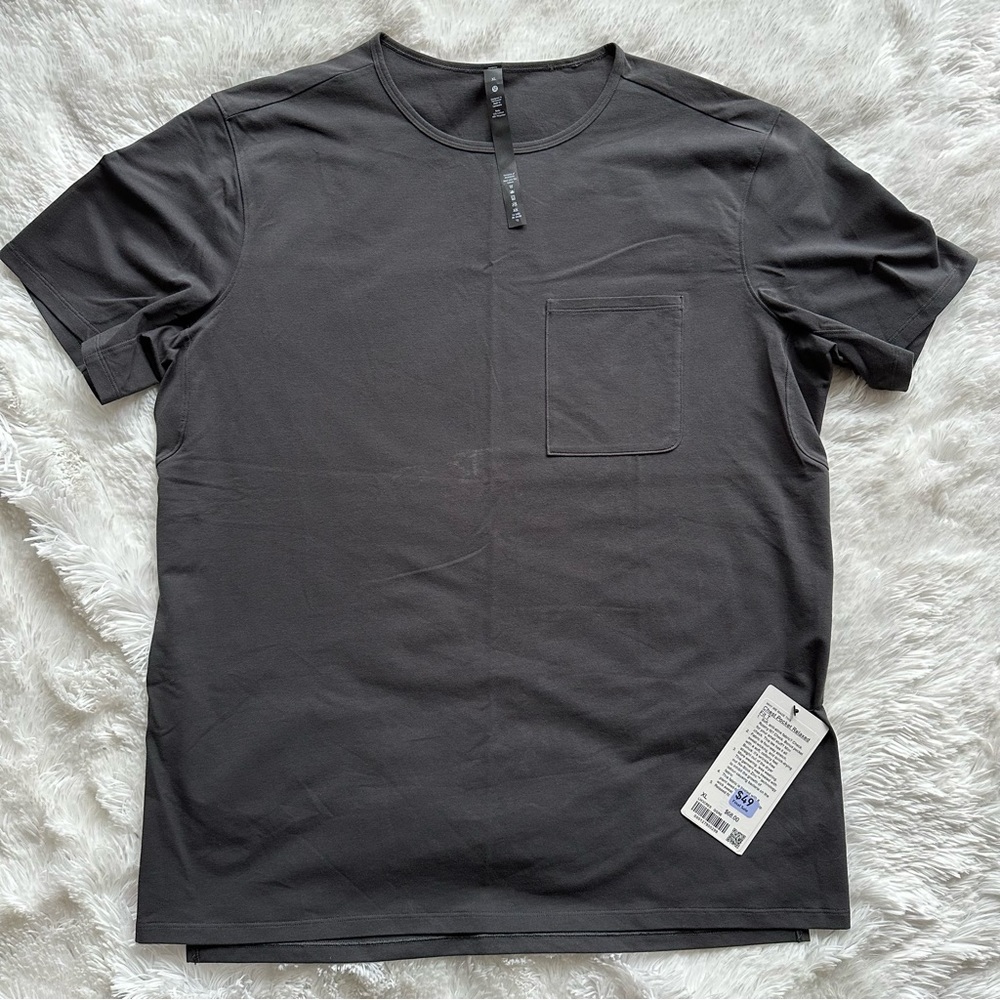 NWT Lululemon Relaxed Fit SS - Picture 1 of 4